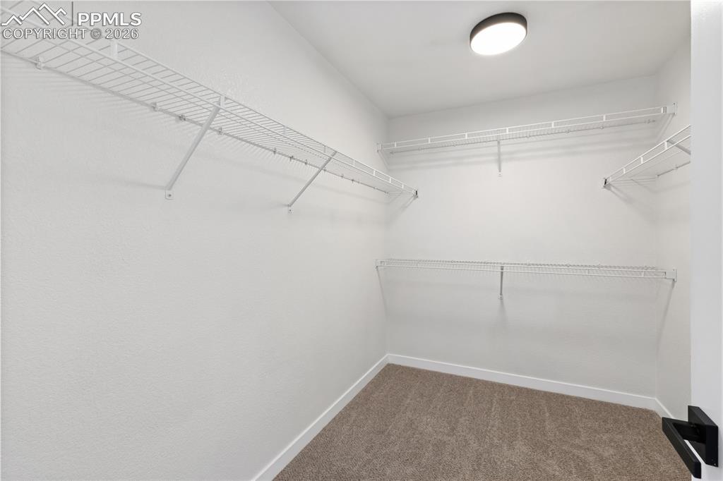 Image 22 of 42: Closet
