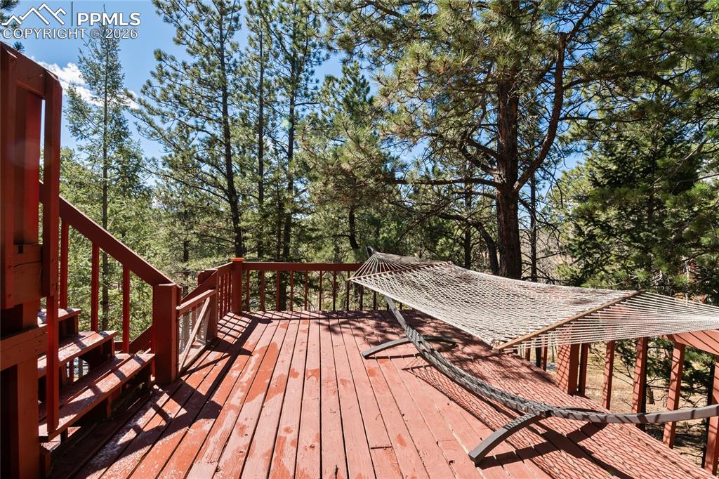 Image 17 of 48: Deck