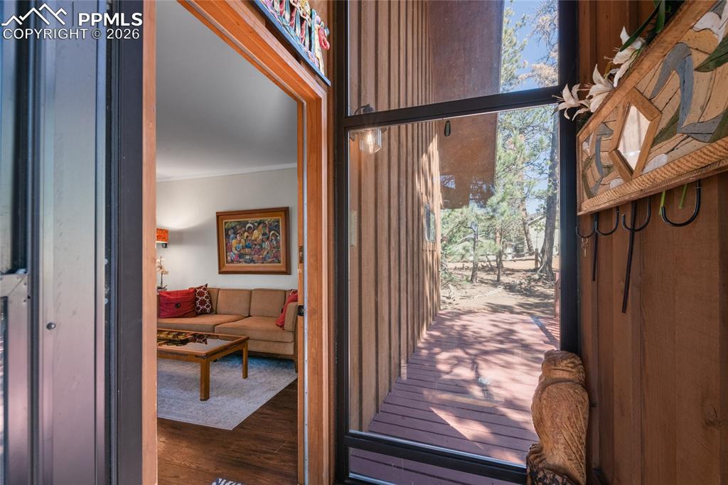 Image 4 of 48: Entry