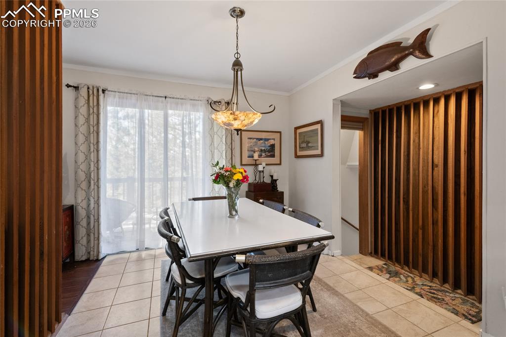 Image 7 of 48: Dining Area