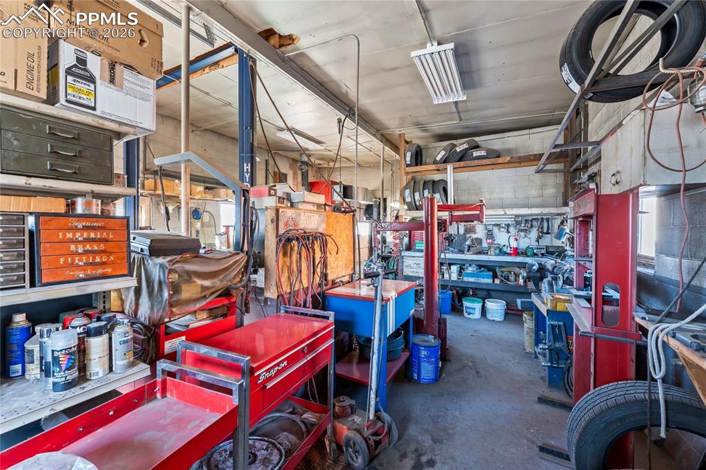 Image 11 of 16: Storage