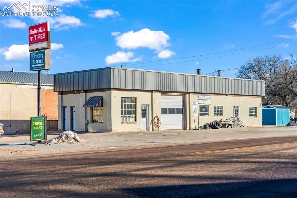 Image 2 of 16: Front of Structure