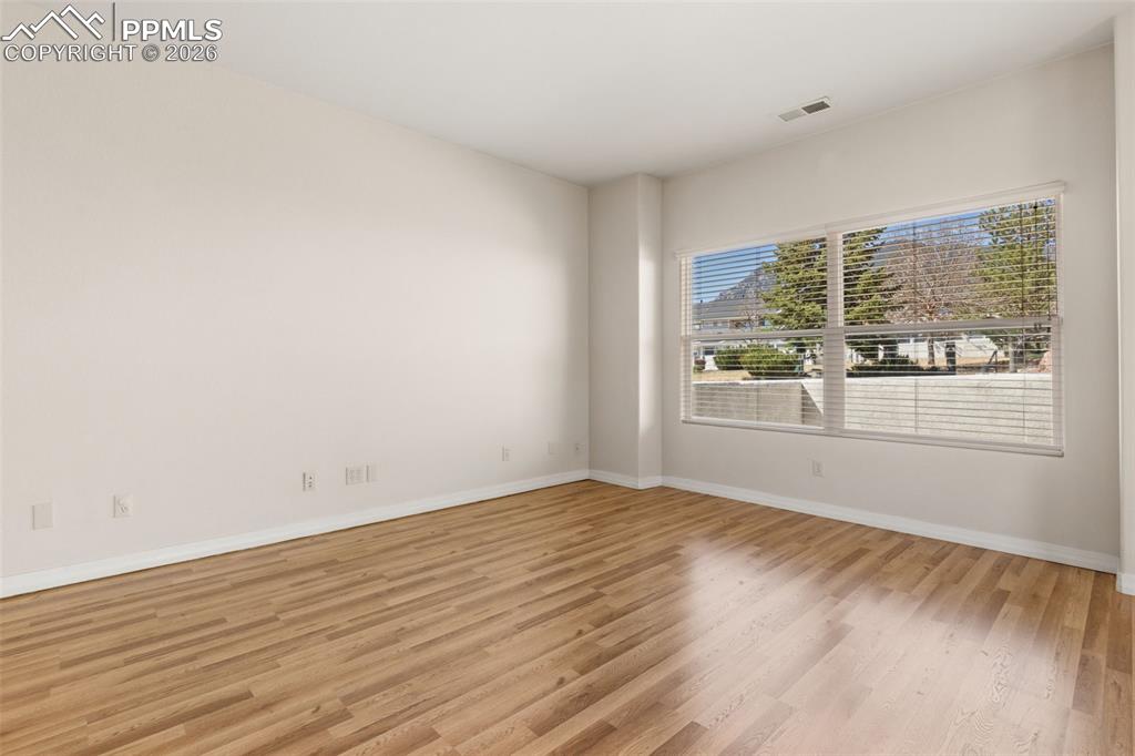 Image 13 of 44: Living Room