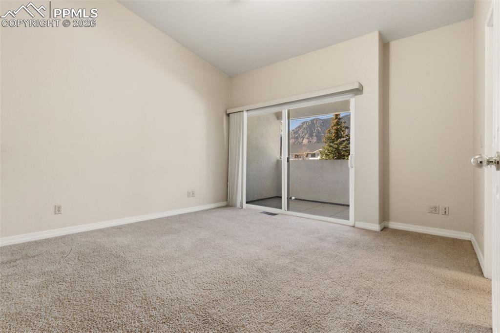 Image 24 of 44: Master Bedroom