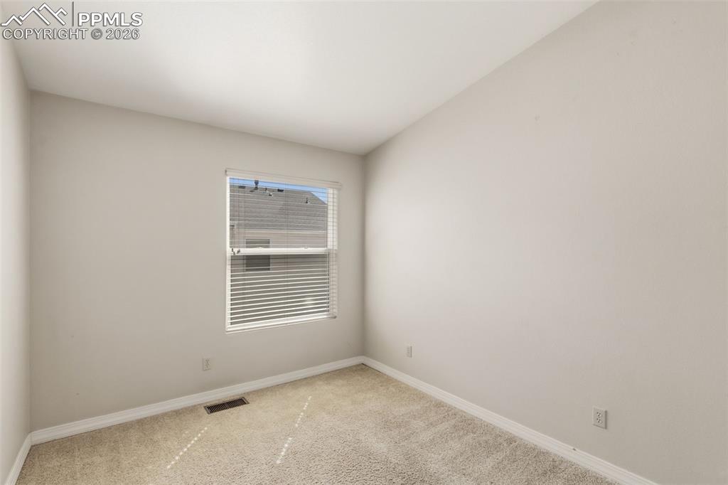 Image 33 of 44: Bedroom