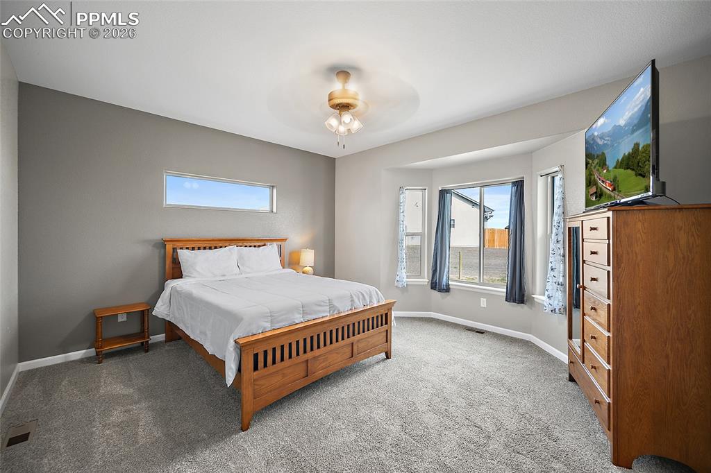 Image 13 of 35: Bedroom