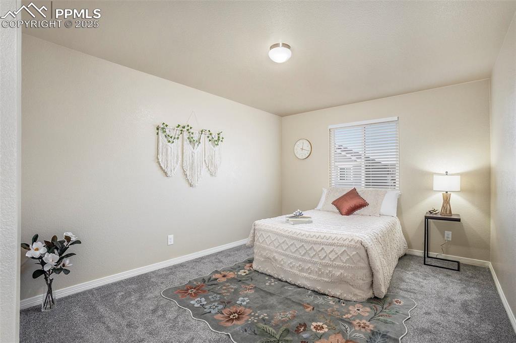 Image 13 of 26: Bedroom