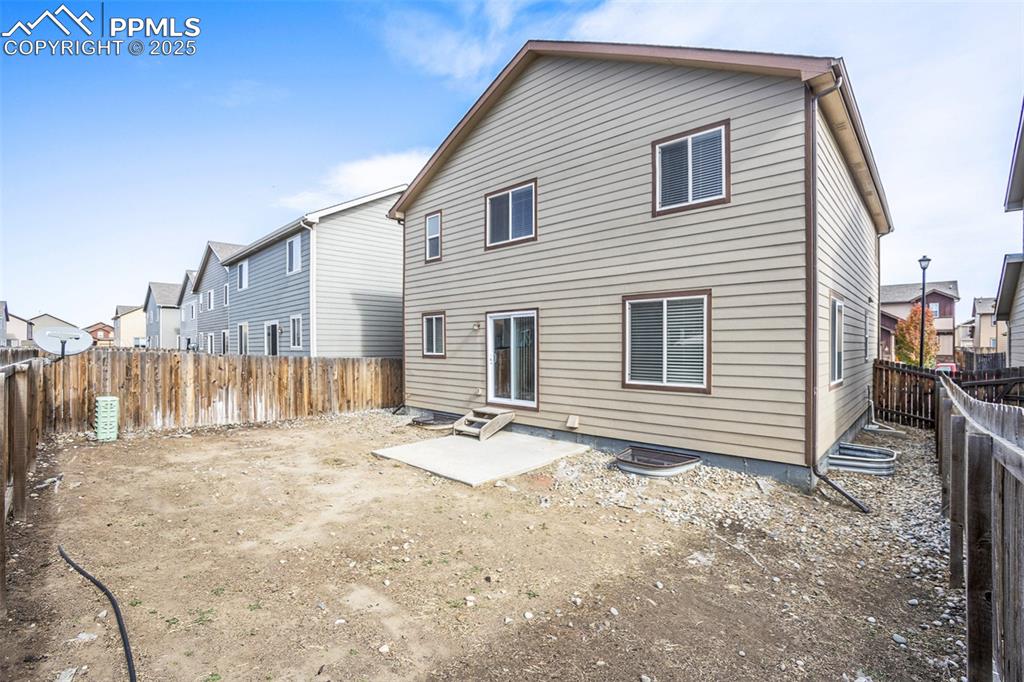 Image 24 of 26: Back of Structure