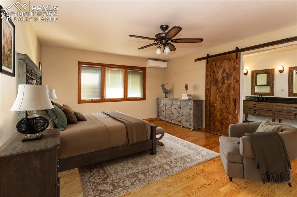 Image 28 of 50: Virtually Staged