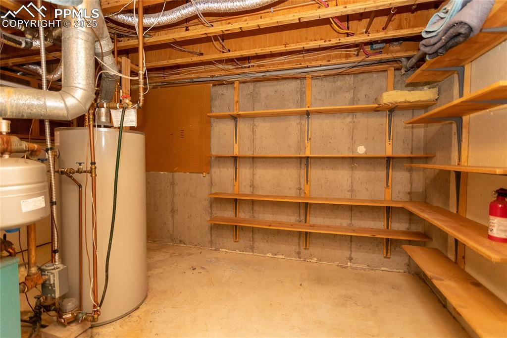 Image 47 of 50: Mechanical room 