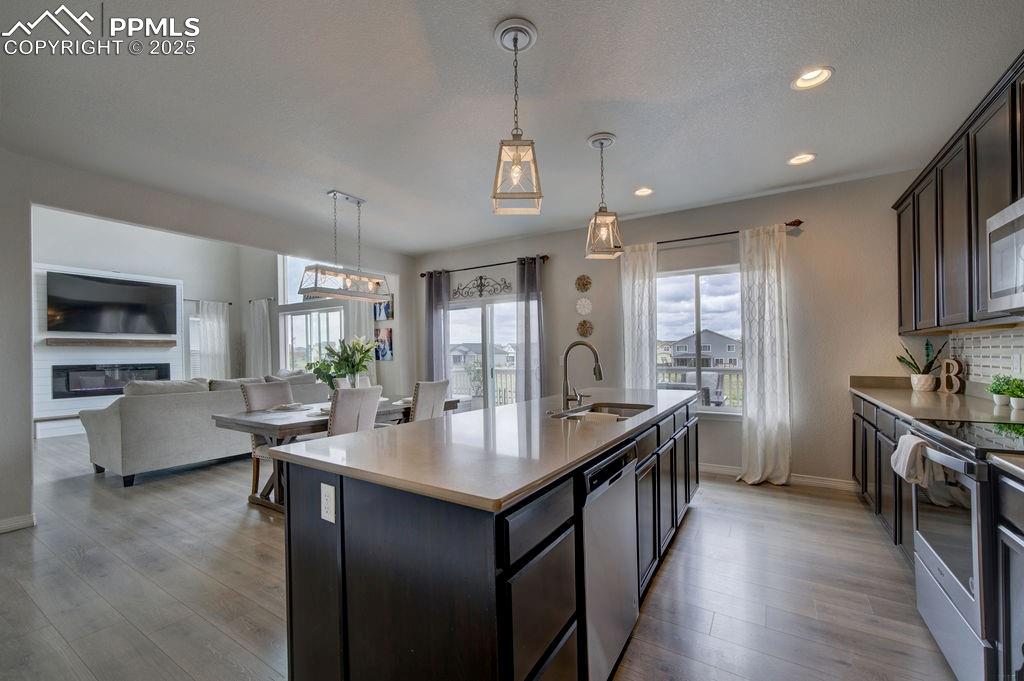 Image 11 of 48: Kitchen