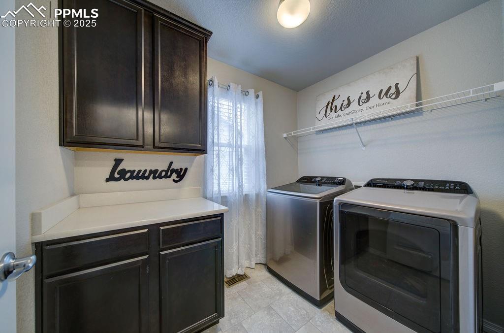 Image 20 of 48: Laundry