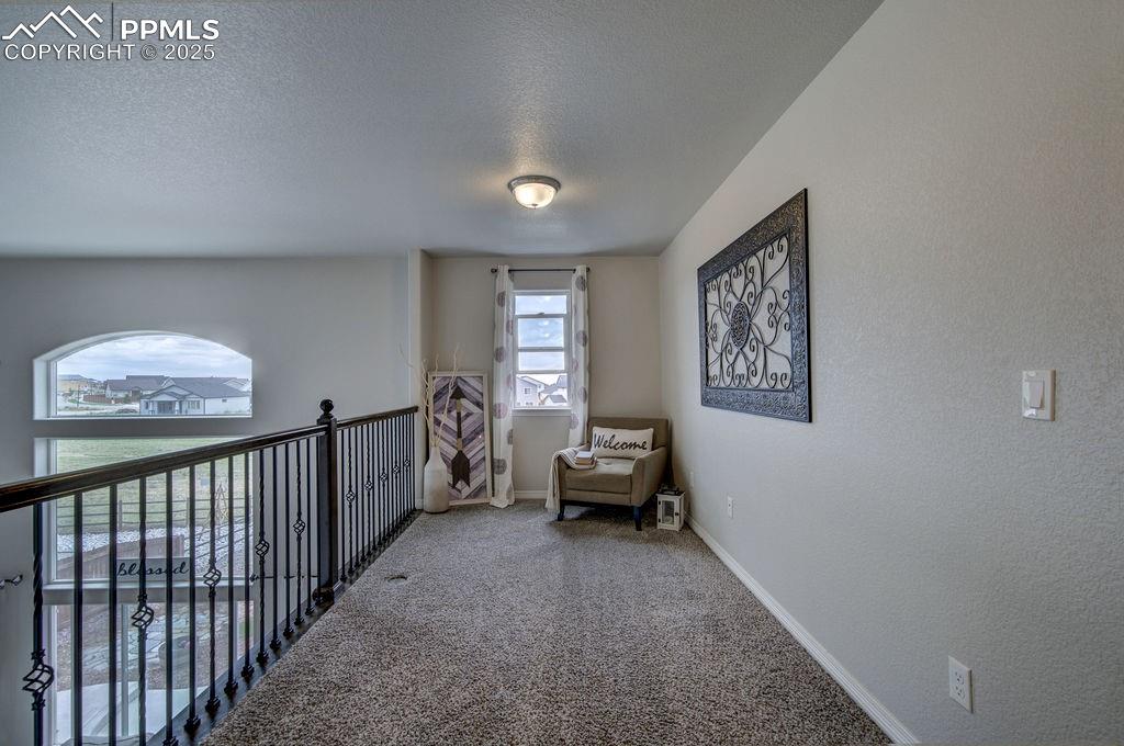 Image 21 of 48: Sitting Room