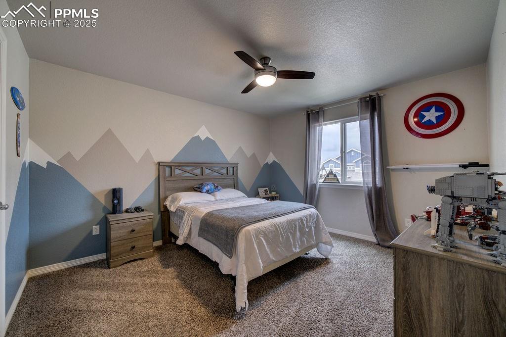 Image 33 of 48: Bedroom