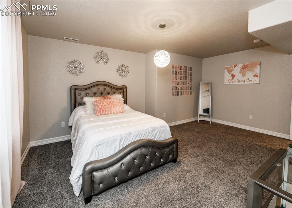 Image 41 of 48: Bedroom