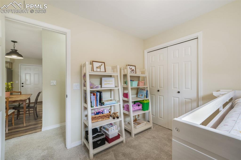 Image 14 of 50: Bedroom