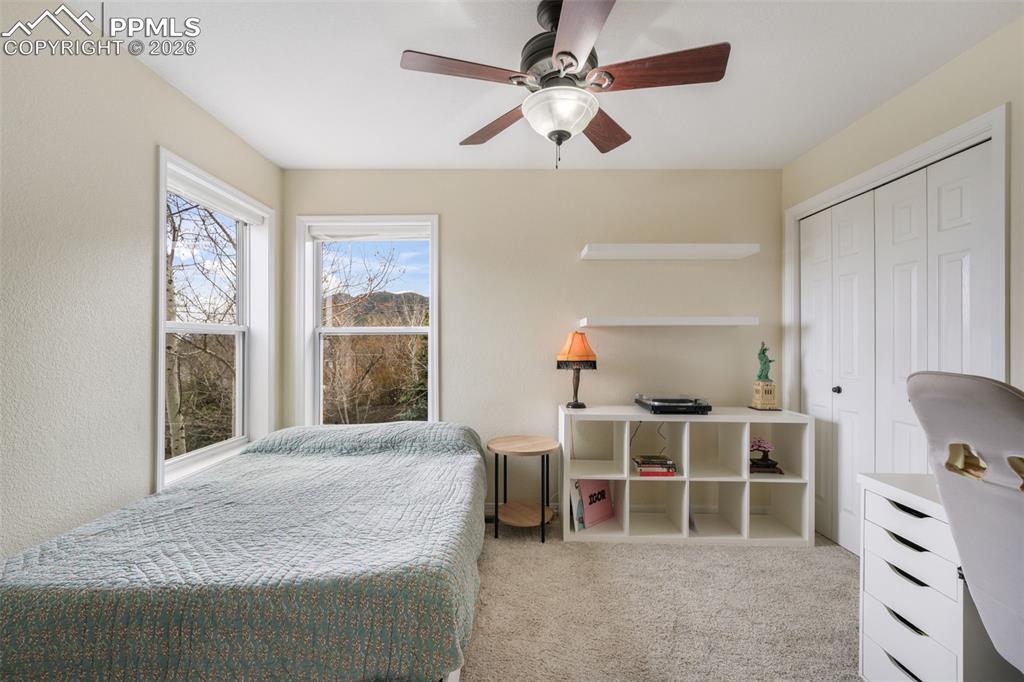 Image 20 of 50: Bedroom