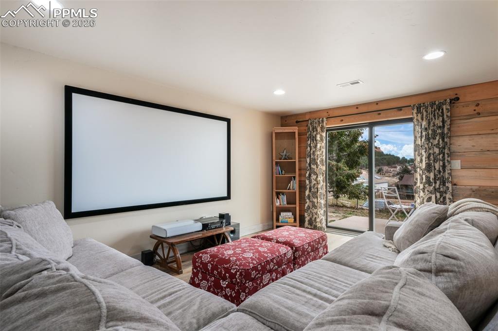 Image 38 of 50: Media Room