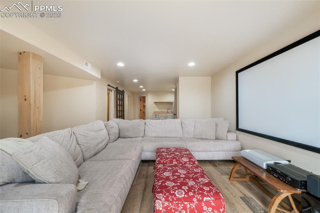 Image 40 of 50: Media Room