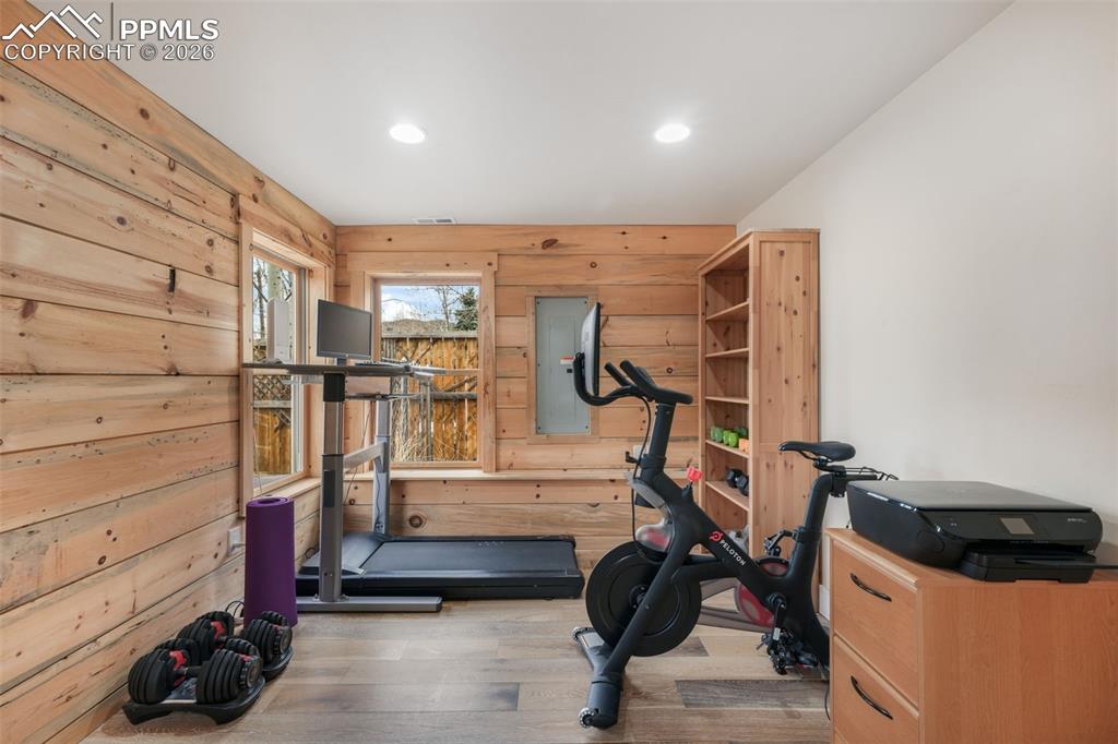 Image 42 of 50: Exercise Room