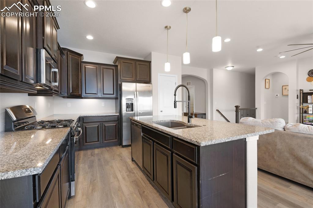 Image 10 of 35: Kitchen