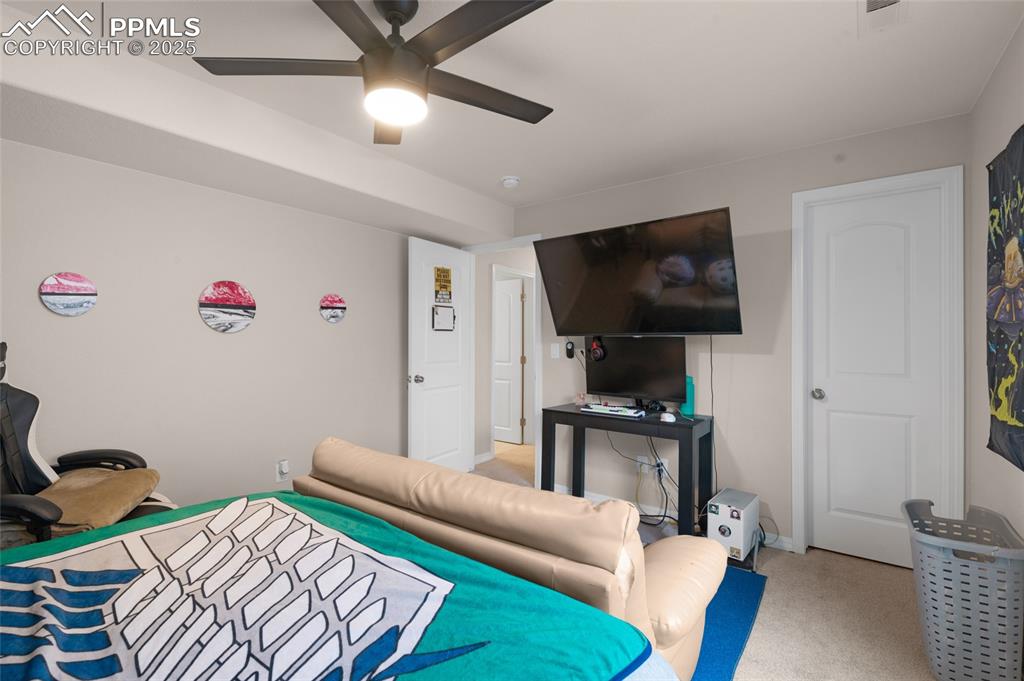 Image 28 of 35: Bedroom