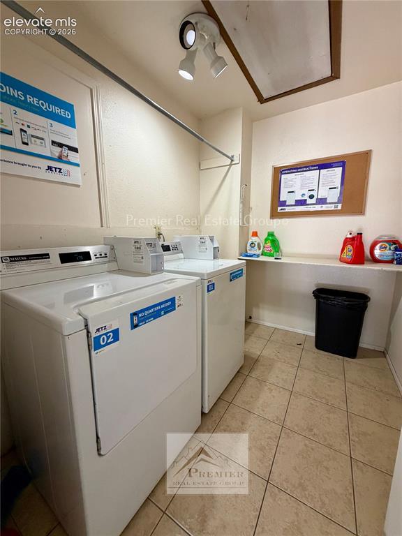 Image 6 of 6: Laundry