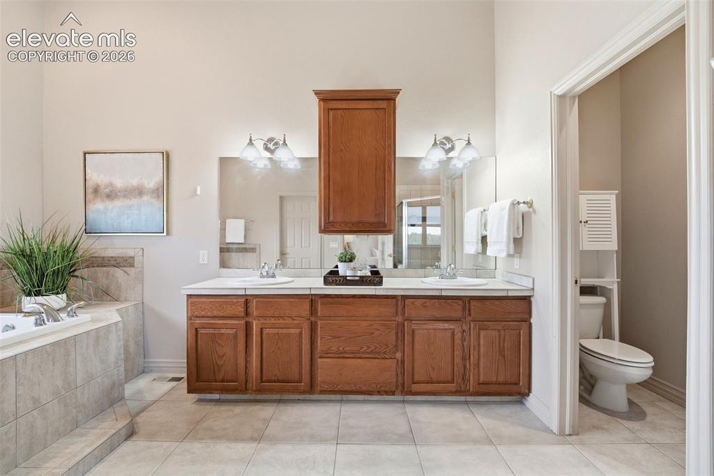 Image 19 of 46: Master Bathroom