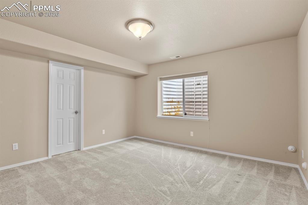 Image 31 of 42: Bedroom number 4