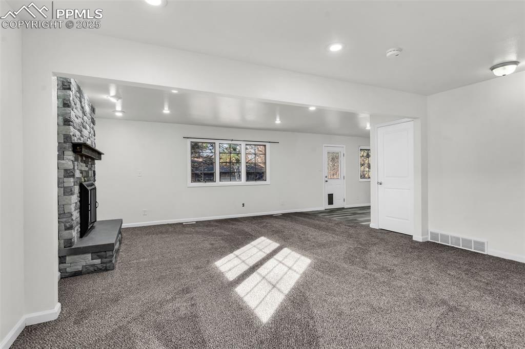 Image 21 of 50: No Description Available