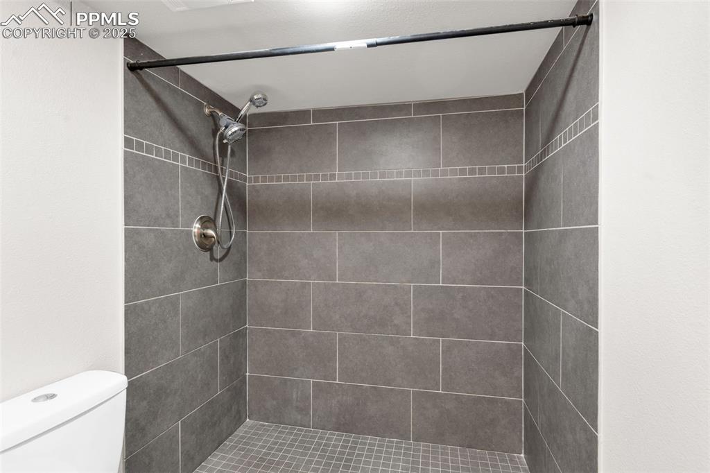 Image 42 of 50: No Description Available