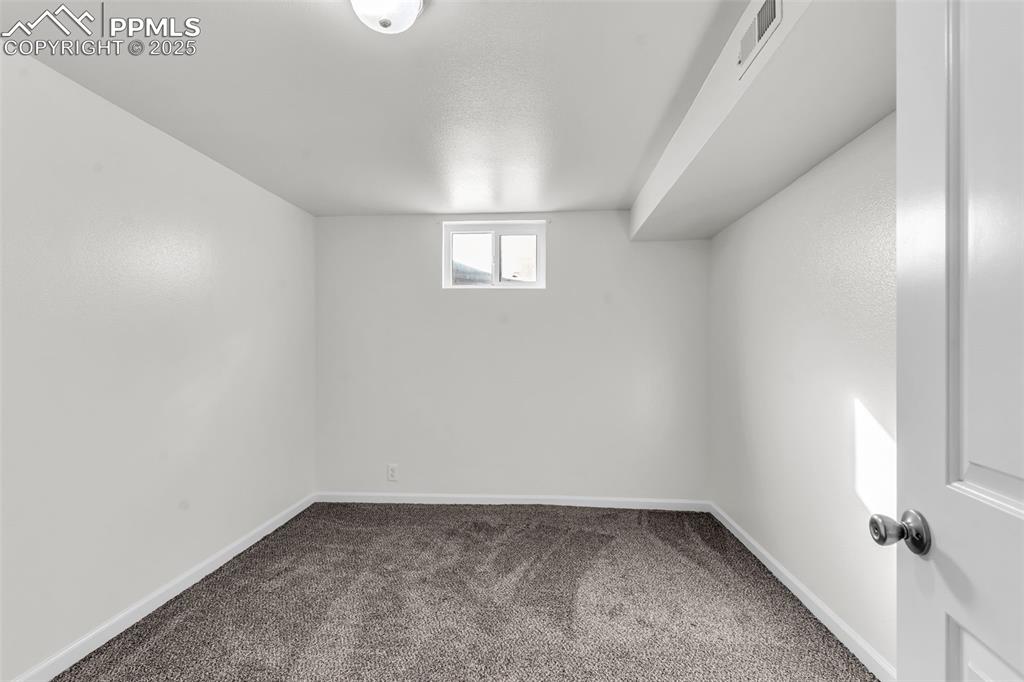 Image 43 of 50: No Description Available