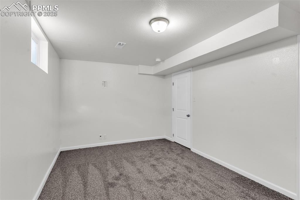 Image 46 of 50: No Description Available