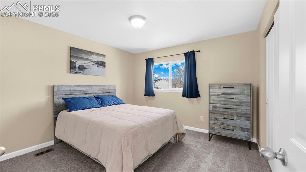 Image 12 of 40: Bedroom