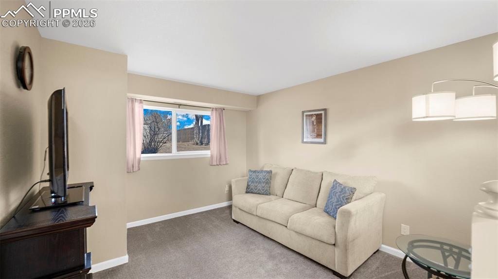 Image 16 of 40: Living Room