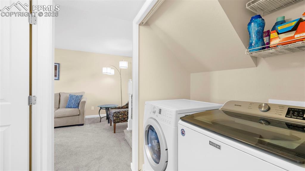 Image 18 of 40: Laundry