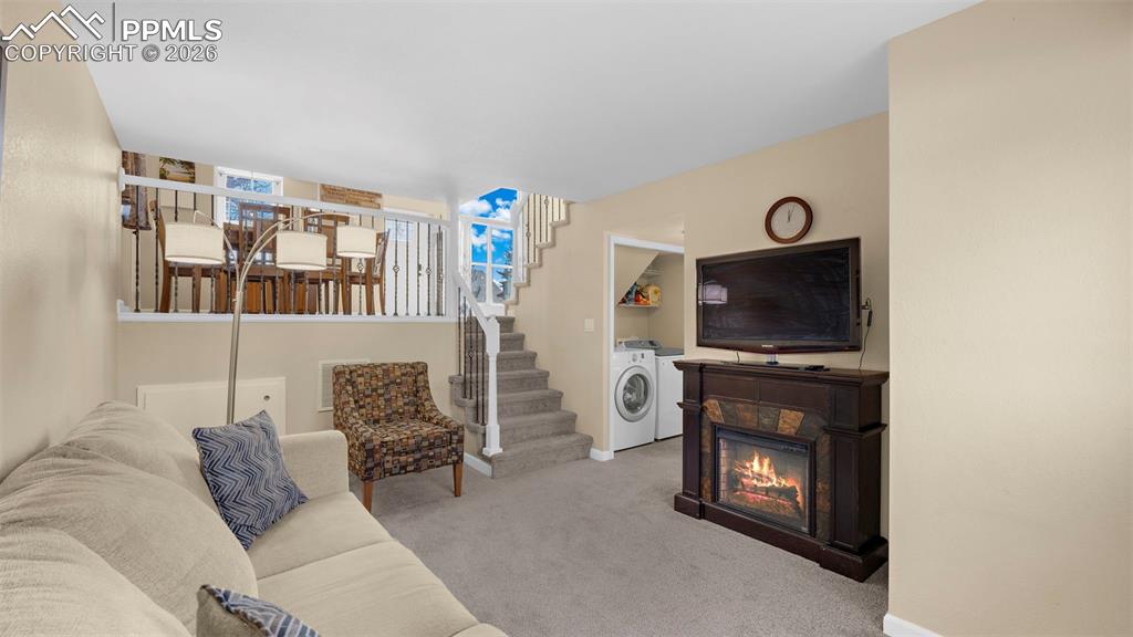 Image 19 of 40: Living Room