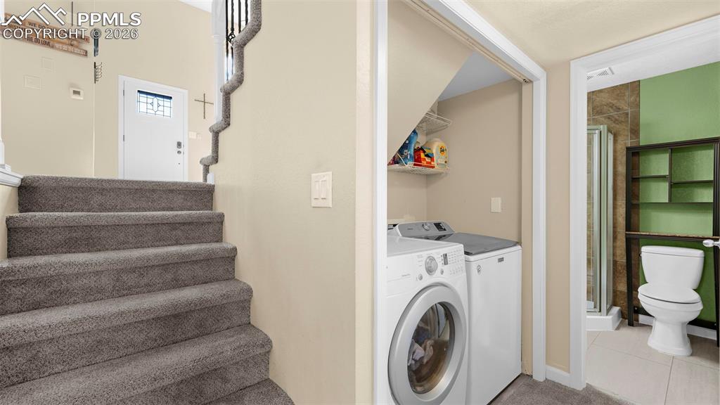 Image 20 of 40: Laundry