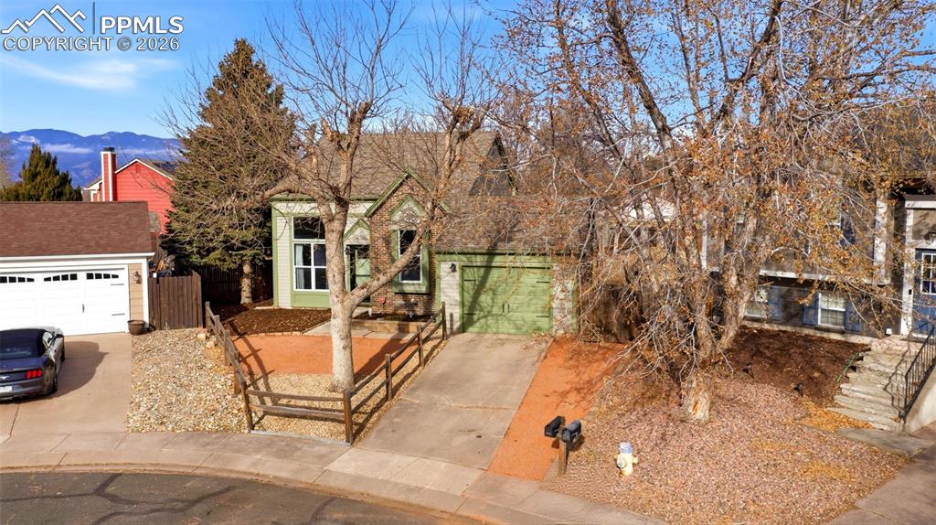 Image 29 of 40: Front of Structure