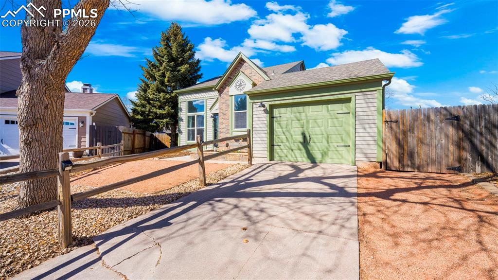 Image 38 of 40: Front of Structure