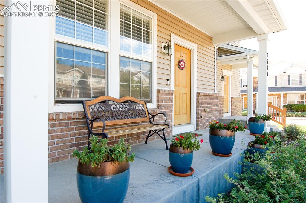 Listing 1068626, Image 1 of 28