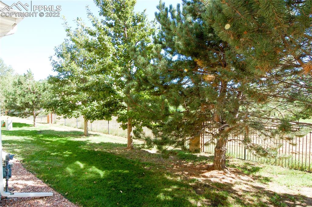 Listing 1068626, Image 2 of 28