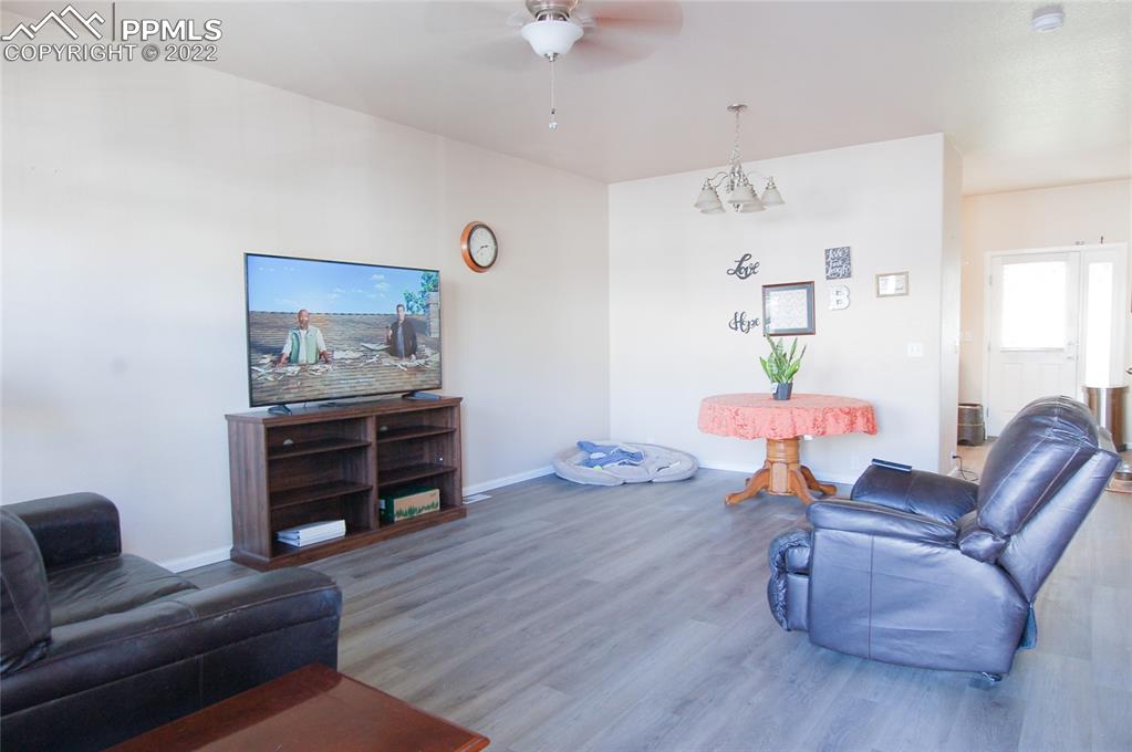 Listing 1068626, Image 6 of 28