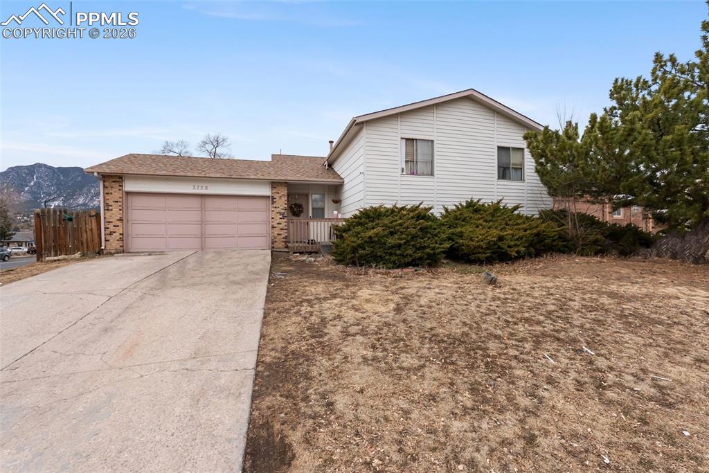 Image 4 of 13: No Description Available