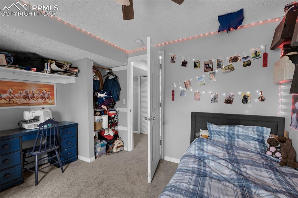 Image 45 of 50: Bedroom