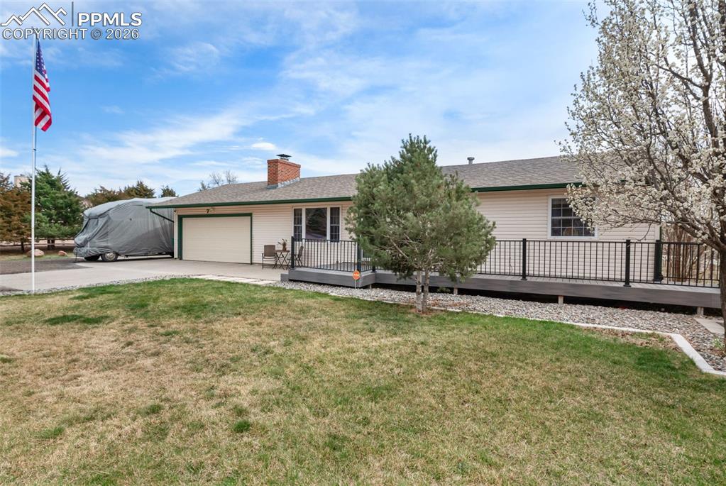 Image 5 of 50: Front of Structure