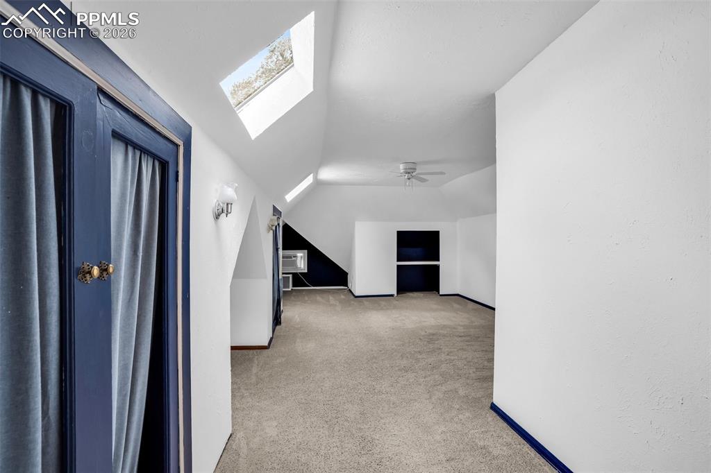 Image 28 of 46: Bonus Room