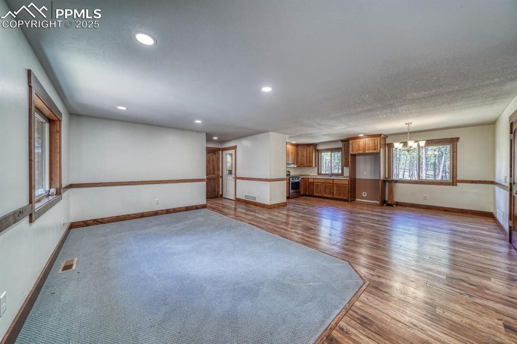 Image 3 of 30: Living Room