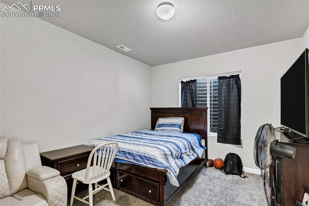 Image 26 of 45: Bedroom