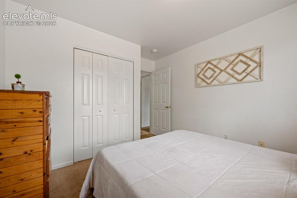 Image 11 of 25: Bedroom